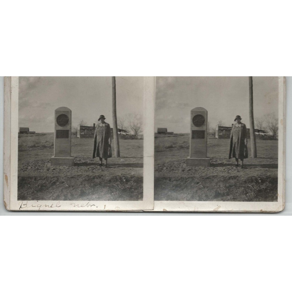 Stereoview Photo c1920s Bignell Nebraska Historical Monument Woman